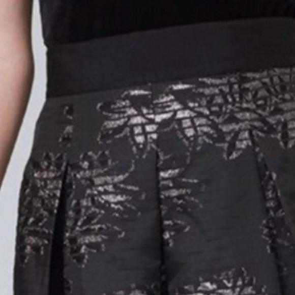 NWOT White House Black Market Metallic Shadow Stripe Full Skirt - Picture 2 of 6